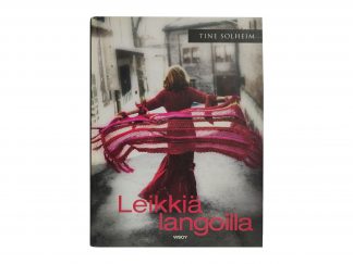 Leikkiä langoilla - Tine Solheim