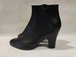 Mustat retrokalossit PARA, kotimaiset